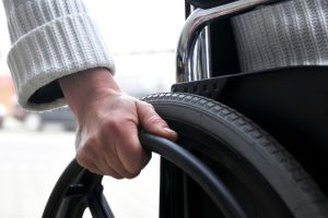 מעלונים לכיסאות גלגלים - חברת גלים